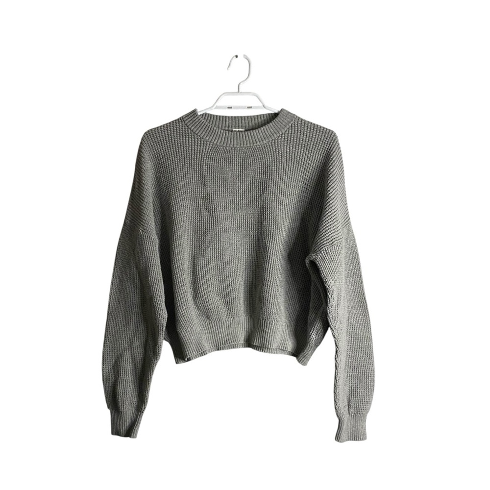 Melrose and Market Women’s Gray Textured Knit Crewneck Sweater